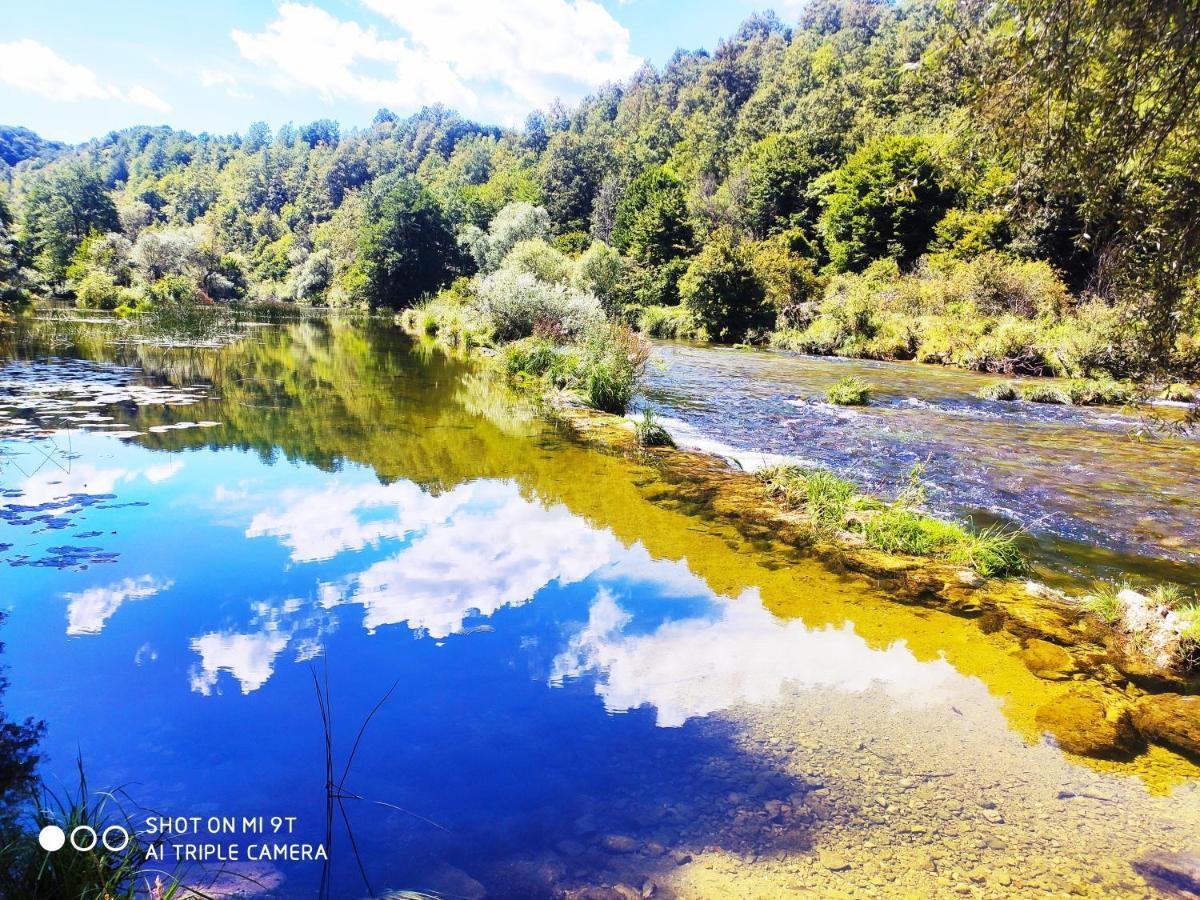 Smaragd River Near Rastoke & Plitvice Lakes Slunj Exteriér fotografie