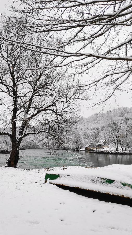 Smaragd River Near Rastoke & Plitvice Lakes Slunj Exteriér fotografie