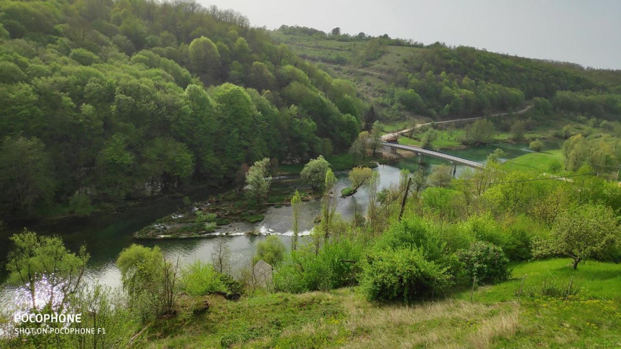 Smaragd River Near Rastoke & Plitvice Lakes Slunj Exteriér fotografie